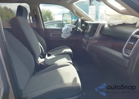 2020 Ram 2500 Big Horn 4X4 8' Box z USA, uszkodzony, nr VIN 3C6UR5JL0LG116089